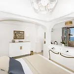 Eden Roc Hotel 4*
