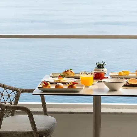 Eden Roc Hotel