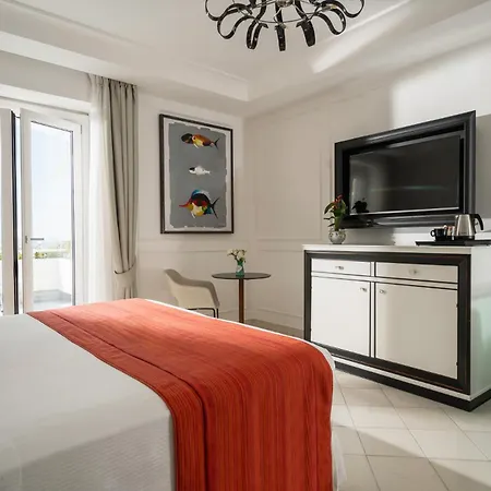 Hotel Eden Roc 4*